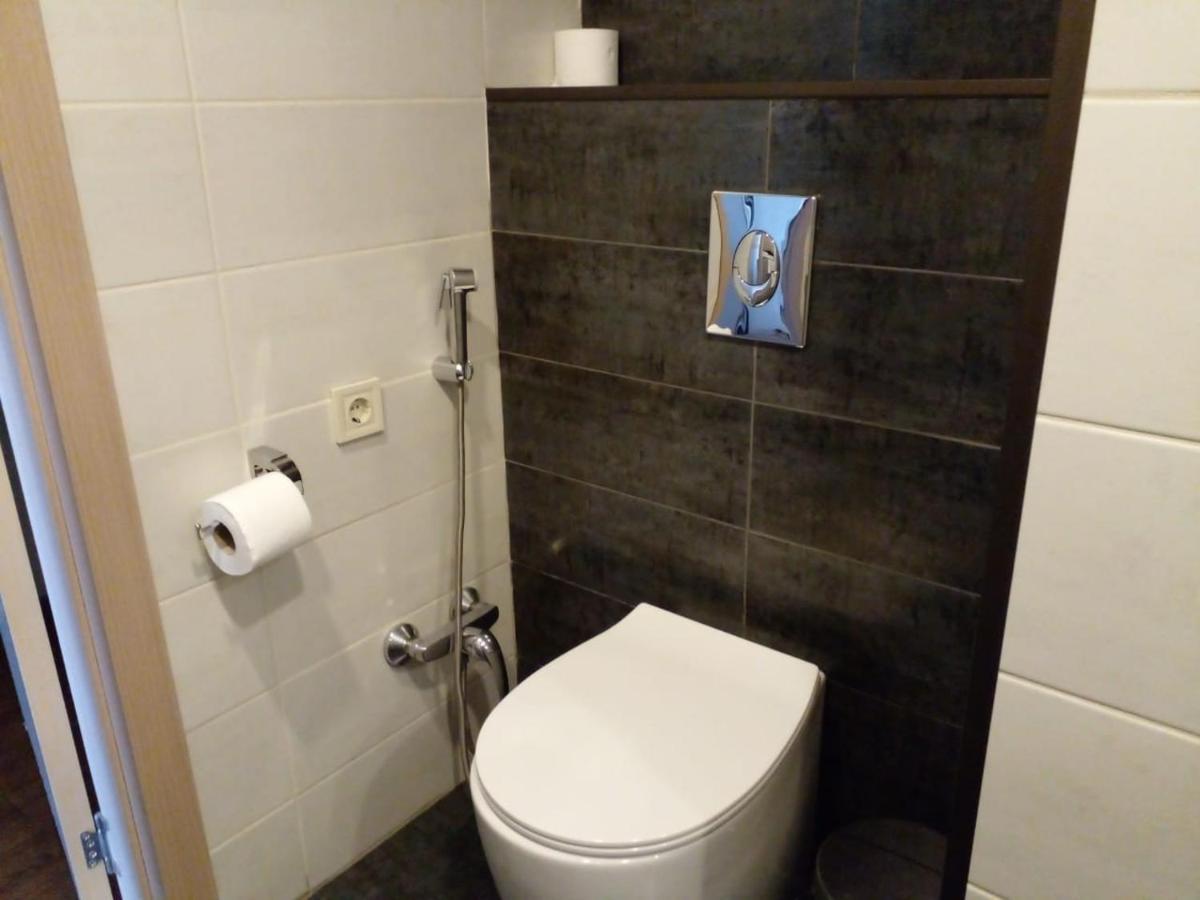 Aphrodite Apartments Batumi Bagian luar foto
