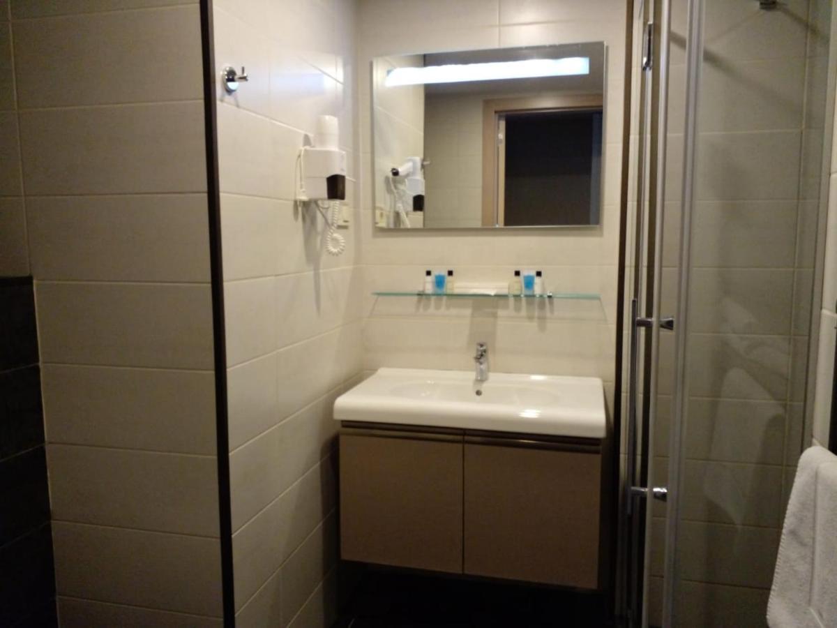Aphrodite Apartments Batumi Bagian luar foto