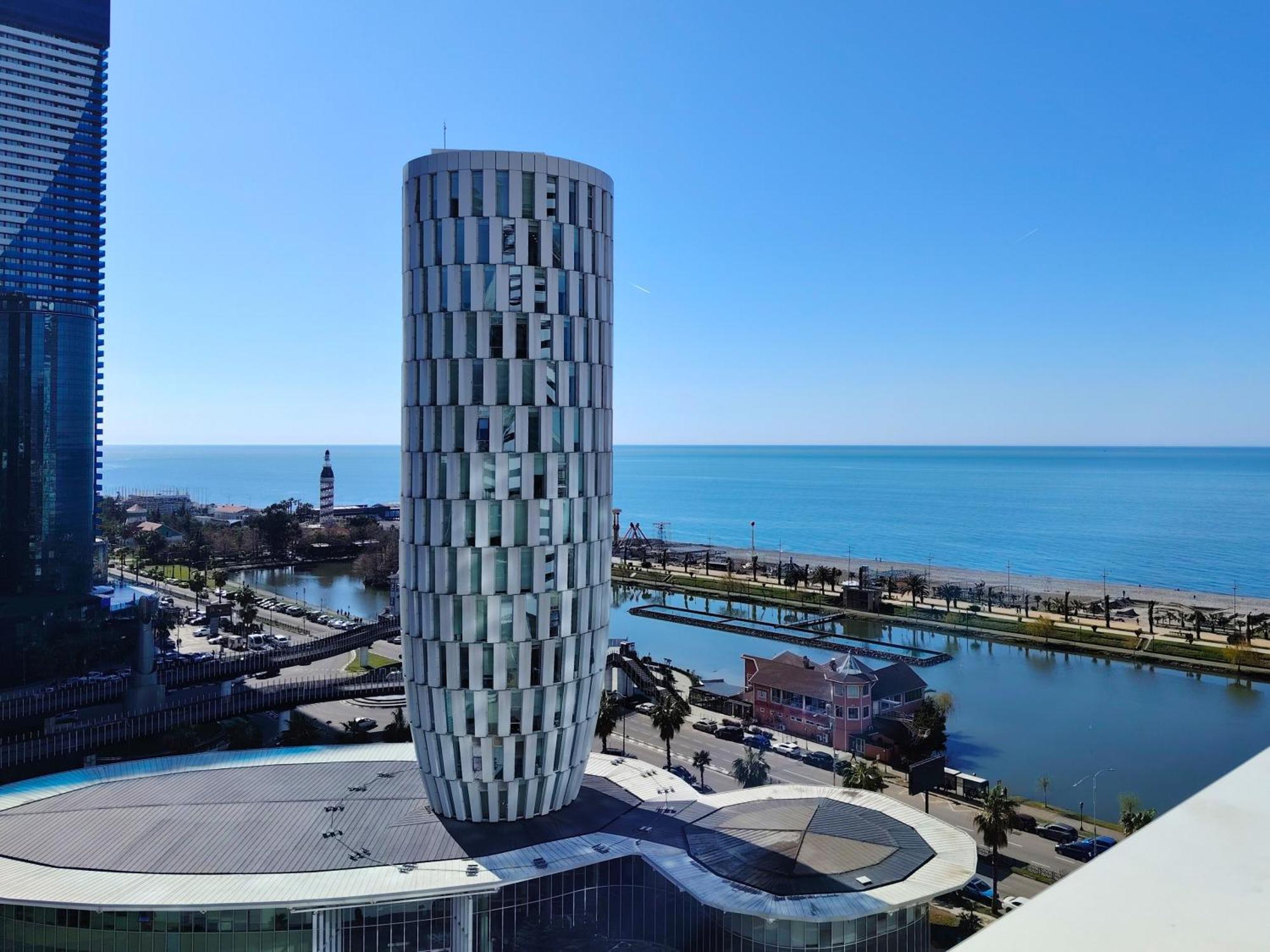 Aphrodite Apartments Batumi Bagian luar foto