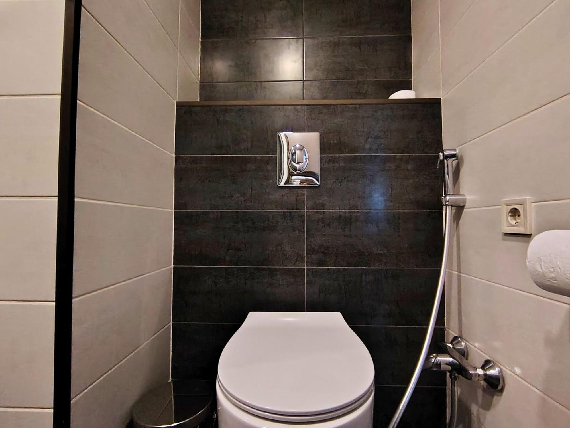 Aphrodite Apartments Batumi Bagian luar foto