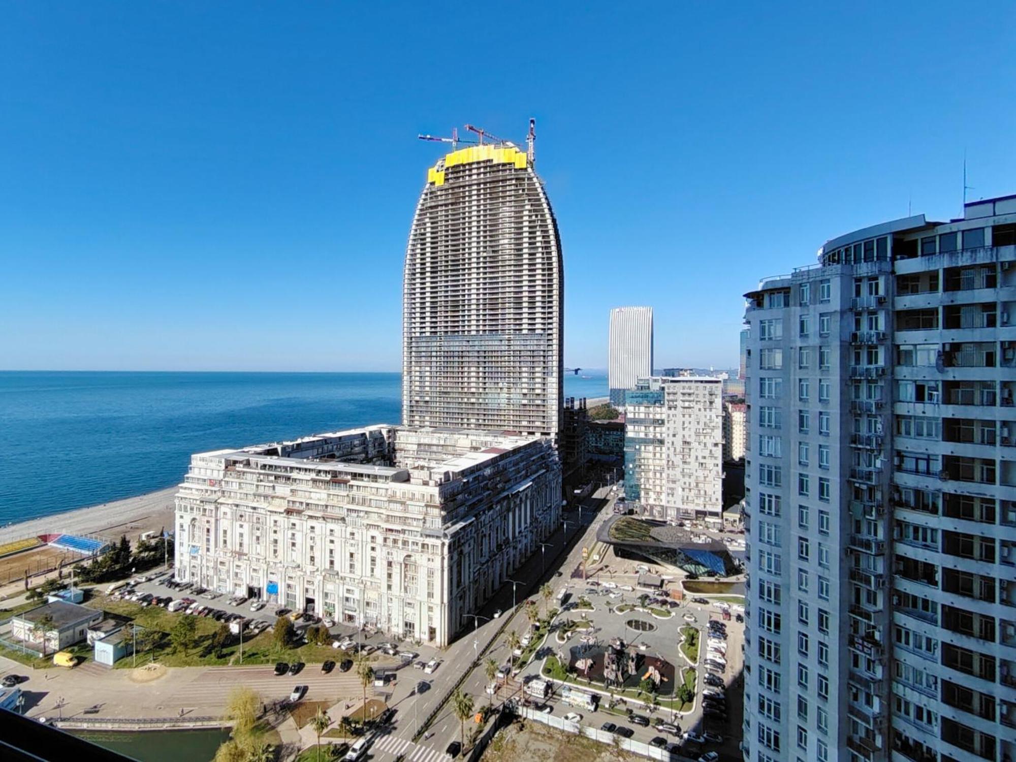 Aphrodite Apartments Batumi Bagian luar foto